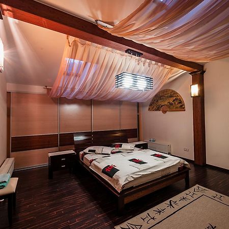 Deribasovskaya Tsentr Apartment Odessa Ngoại thất bức ảnh