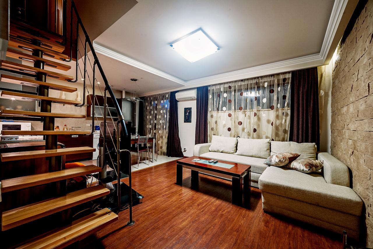 Deribasovskaya Tsentr Apartment Odessa Ngoại thất bức ảnh